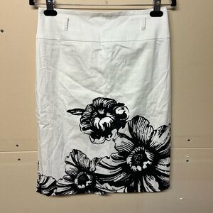 2/$20❤️- SKIRT | Women’s Le Chateau skirt size 9/10